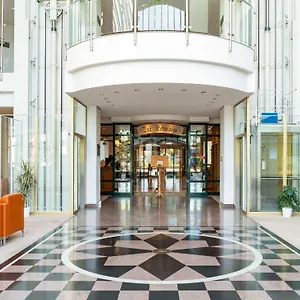 4* Отель Atomis Munich Airport By Mercure